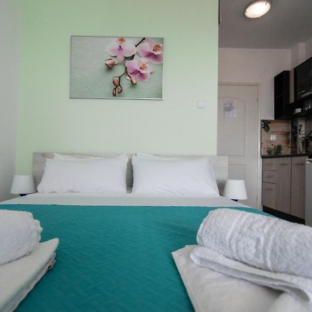 Dias Apartments Mola Kalyva Esterno foto