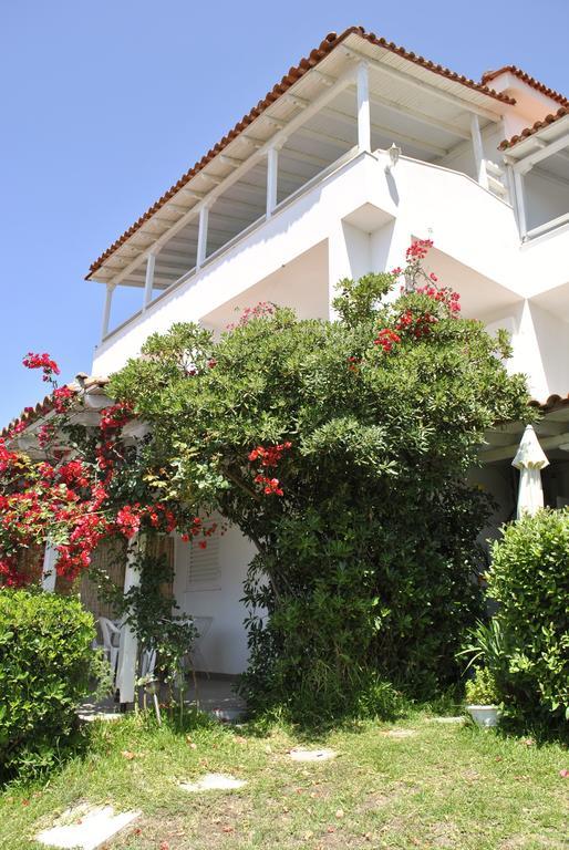 Dias Apartments Mola Kalyva Esterno foto